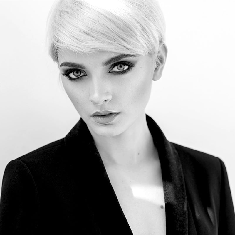 model-agency3-3